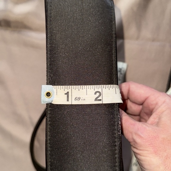 Frankie & Johnny Brown Satin Microfiber Shoulder Crossbody Bag Detachable Strap - Picture 7 of 7